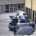 Muere un hombre marroquí inmovilizado por la Policía en Bolonia, Italia