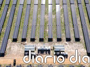 Naturgy invierte 300 millones en un 'megaproyecto' híbrido de energía solar y baterias en Australia