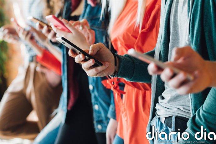 Ni el estrés ni el mal humor: el impulso de conectarse explica el uso problemático de Internet