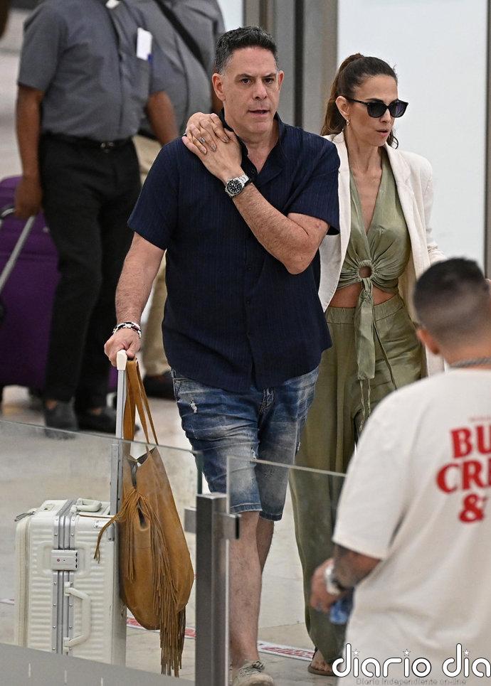 Nuria Fergó y Claudio Bruno, sus primeras imágenes juntos: abrazados y muy enamorados en el aeropuerto