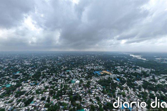 ONG piden ayuda para los refugiados rohingyas afectados por el monzón en el gran campamento de Cox's Bazar (Bangladesh)