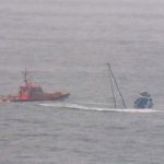 Orcas hunden un velero en Estaca de Bares, con dos tripulantes rescatados, tras tres incidentes previos en la zona