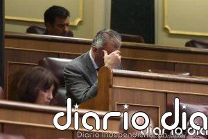 Ortega Smith promete ser coherente en el Mixto del Congreso tras dejar Vox: "Los problemas de España son los mismos"
