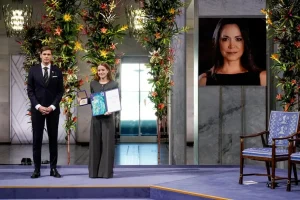 Oslo entrega el Nobel de la Paz a ausente líder opositora de Venezuela