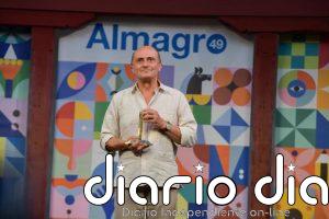 Pepe Viyuela recibe el Premio Corral con una oda al teatro: "En tiempos de exterminio, nos lleva a vivir con dignidad"