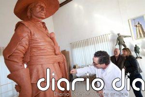 Pérez-Reverte asistirá a la inauguración del monumento al Capitán Alatriste