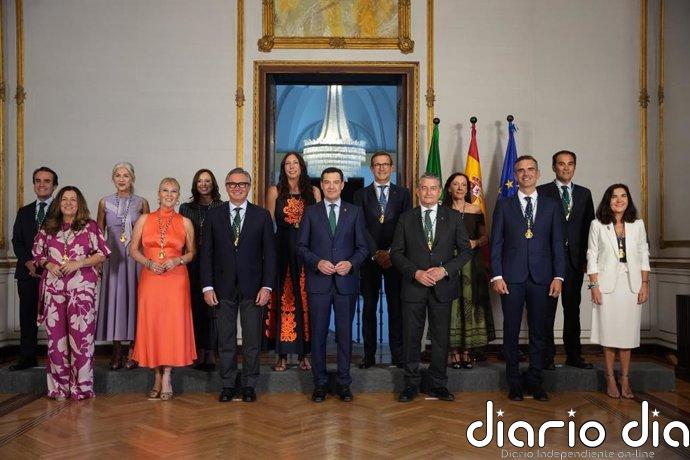 Pleno de juramentos de los nuevos consejeros y sin sobresaltos en la fórmula de la toma de posesión en San Telmo