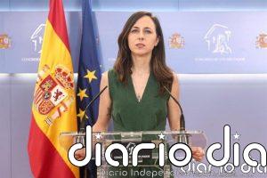 Podemos da por hecho que Sánchez rendirá "pleitesía" a Trump en la OTAN pese a enarbolar el 'No a la guerra'