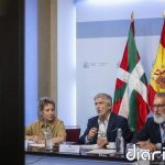 Policías critican a Interior por "debilitar" las competencias de extranjería tras el acuerdo con la Ertzaintza