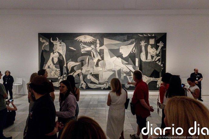Pradales dice que el Reina Sofía ha "desempolvado" un informe de hace 25 años para negar el traslado del 'Guernica'