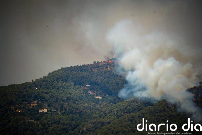 Protecció Civil levanta parcialmente el confinamiento por el incendio de Sentmenat (Barcelona)