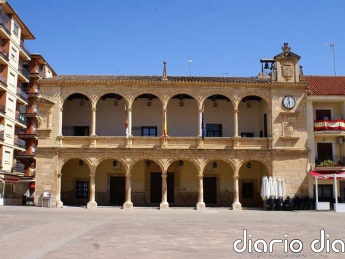 PSOE exige dimisión del alcalde de Villarrobledo por investigación al padrón y Núñez pide dejar trabajar a la justicia