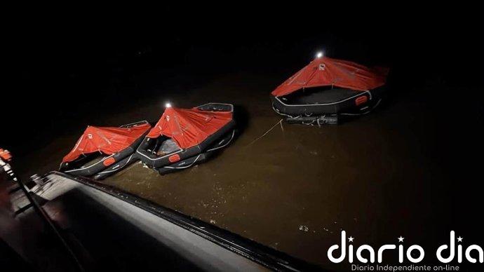 Rescatadas 53 personas tras volcar un ferry con 133 personas a bordo en Guyana