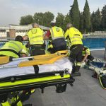 Rescatan a un hombre de 63 años que sufría un ahogamiento en una piscina municipal de Usera