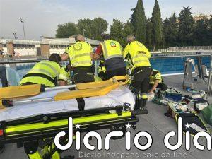 Rescatan a un hombre de 63 años que sufría un ahogamiento en una piscina municipal de Usera