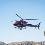 Rescatan a una mujer en cala Falcó y la trasladan en helicóptero al hospital