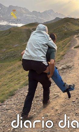 Rescatan semiinconsciente a un brigadista voluntario de extinción de incendios en la Peña Montañesa (Huesca)