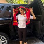 Rosalía, Penélope Cruz y Javier Bardem, risas, confidencias y bailes en la victoria de La Roja en el Mundial