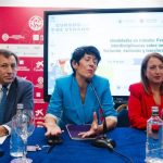 Saiz defiende que la integración de los inmigrantes comienza "el día que llegan a España", no cuando obtienen papeles