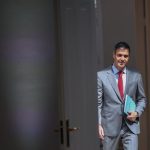 Sánchez denuncia "causas políticas" contra su esposa y su hermano, dos "profesionales íntegros"