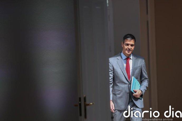 Sánchez denuncia "causas políticas" contra su esposa y su hermano, dos "profesionales íntegros"