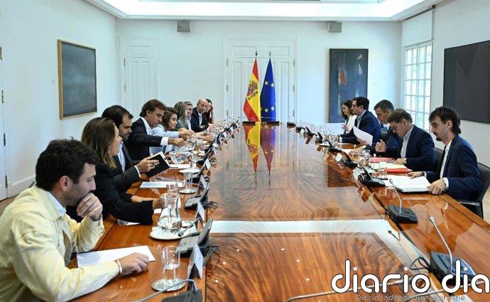Sánchez examina con Adigital nuevas medidas para impulsar el auge de las 'startups' en España
