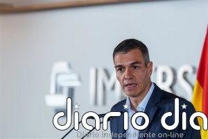 Sánchez informa del despliegue de efectivos de la UME y el MITECO para colaborar en los incendios y pide precaución