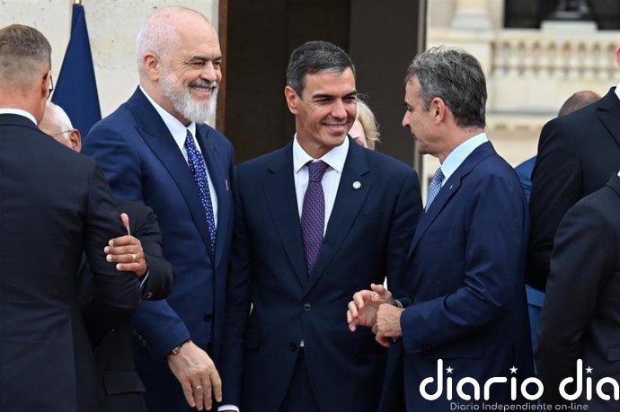 Sánchez insiste en ofrecer apoyo militar a Ucrania y ejercer presión sobre Rusia aprobando un nuevo paquete de sanciones