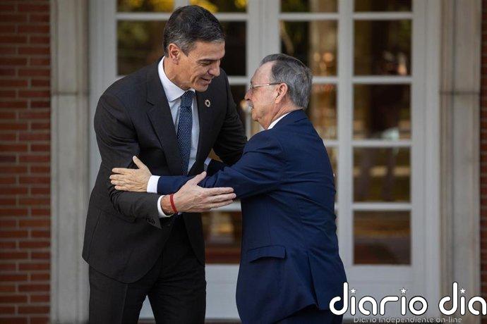 Sánchez transmite a Vivas que el Gobierno "está trabajando ya" en la crisis migratoria en Ceuta