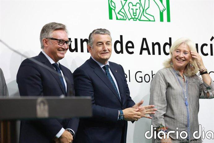 Sanz pide a los nuevos delegados de la Junta en Cádiz "profesionalidad, dedicación y vocación de servicio"