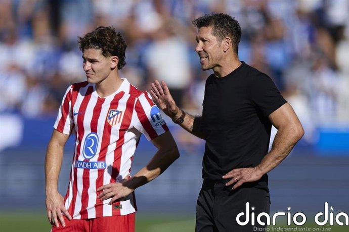 Simeone: "Julián Álvarez es el mejor futbolista que tenemos en el Atlético"