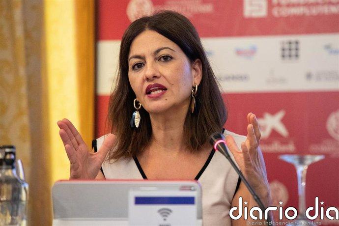Sira Rego pide "más regulación" y "menos consejos domésticos" ante las pantallas y los menores