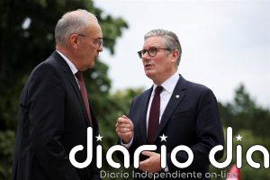 Suiza y Reino Unido pactan un acuerdo de libre comercio para impulsar el sector servicios