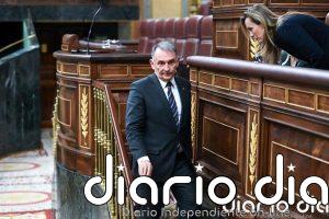 Sumar exige explicaciones de Zapatero y admite que las sospechas de corrupción que salpican al PSOE dañan al Gobierno