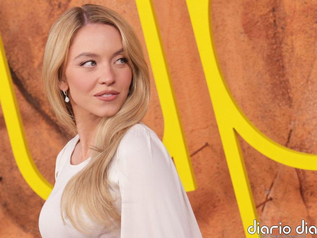Sydney Sweeney impacta con un nuevo conjunto de su propia marca de lencería