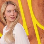 Sydney Sweeney impacta con un nuevo conjunto de su propia marca de lencería