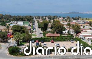 Técnicos municipales entran con orden judicial a Villas Caravaning para iniciar la descentralización de contadores