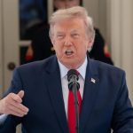 Trump asegura que los ataques de EEUU contra Irán "continuarán hasta que diga ya basta"