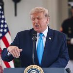 Trump avisa de que EEUU estará como Ceuta "dentro de tres años" si ganan los demócratas