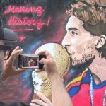 Tvboy inmortaliza en Barcelona a Ferran Torres tras su histórico gol en la final del Mundial