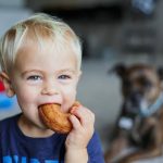 Un fármaco en ensayo logra que uno de cada tres niños con múltiples alergias tolere alimentos prohibidos