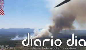 Un incendio forestal en Soneja obliga a movilizar a diez medios aéreos y a declarar la situación 1 del PEIF