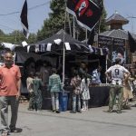 Un niño de 12 años muerto y dos familiares heridos tras el derrumbe de un edificio en Thane (India)