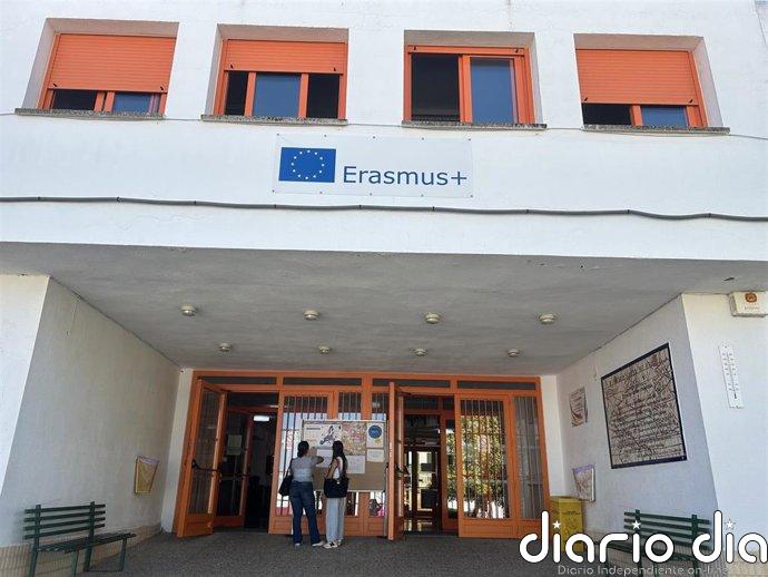 Un total de 149 estudiantes extremeños de FP del programa europeo Erasmus+ reciben una beca complementaria de la Junta