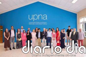 Un total de trece personas se gradúan en la octava promoción del Diploma de Extensión Universitaria Laborable