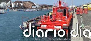 Una mujer fallecida, un bebé evacuado a Tenerife y varios hospitalizados tras el rescate de un cayuco en El Hierro