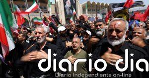 Una multitud de iraníes llora la muerte del ayatolá Alí Jamenei durante las ceremonias fúnebres