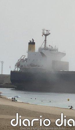 Una plataforma ciudadana exige reducir el impacto del polvo de yeso en el Puerto de Garrucha (Almería)