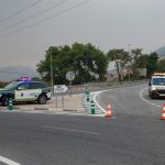 Unas 13 carreteras madrileñas permanecen afectadas por el incendio de la sierra oeste, con cortes totales o parciales