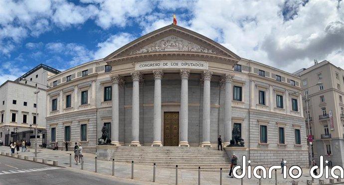 Unas 500 personas urgen en un manifiesto a Llorca y Les Corts a defender ante el Congreso el Derecho civil valenciano